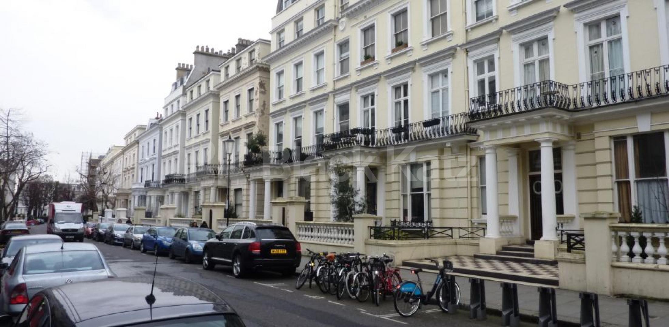 			NEW INSTRUCTION!, Studio Apartment, 1 bath, 1 reception Studio			 Pembridge Gardens, NOTTING HILL